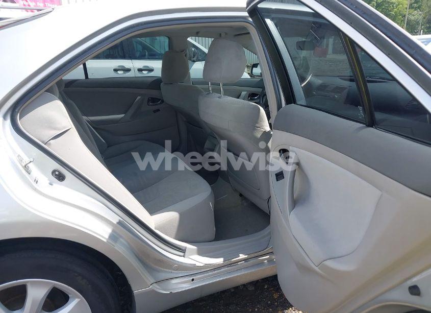 Photo 8 of 2008 Toyota Camry LE (VIN 4T1BE46K48U233745)