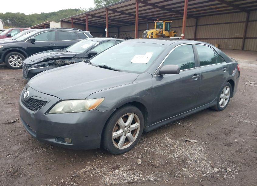 Photo 2 of 2008 Toyota Camry SE (VIN 4T1BE46K48U237486)