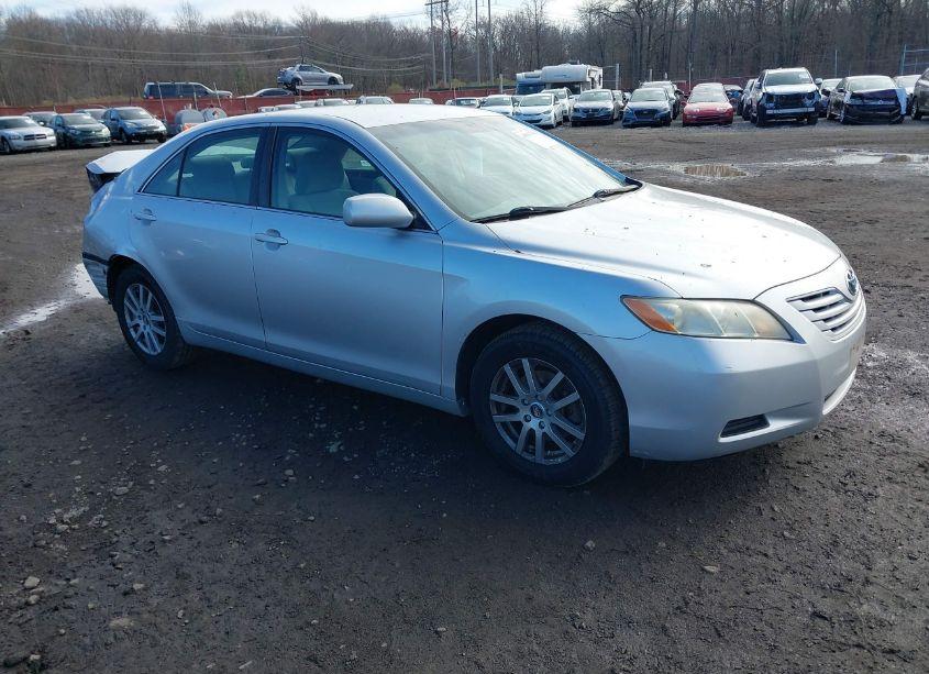 2008 Toyota Camry LE (VIN 4T1BE46K48U732335) main photo