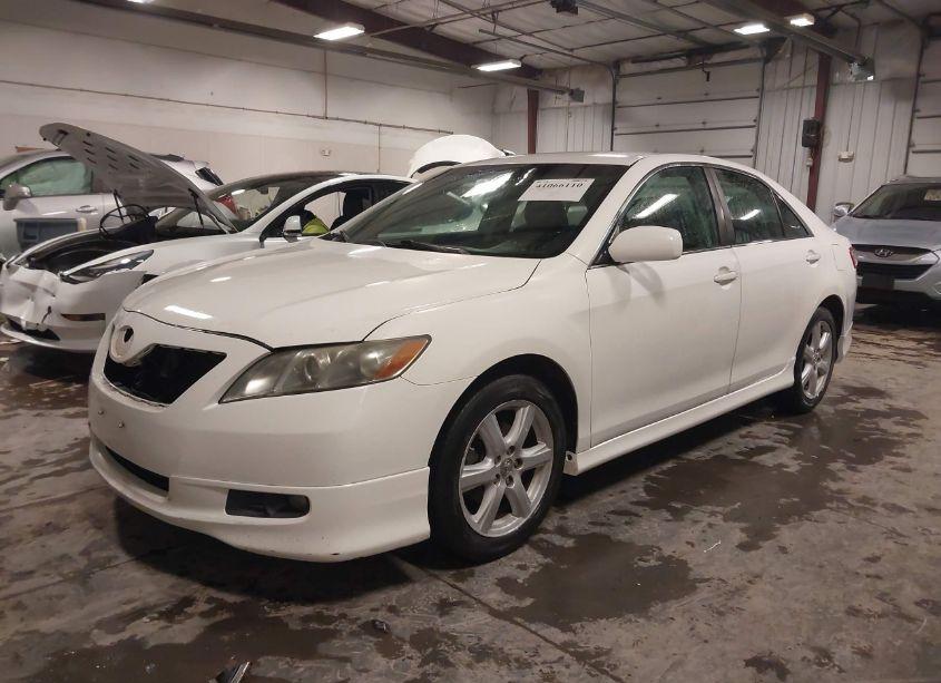 Photo 2 of 2008 Toyota Camry SE (VIN 4T1BE46K48U779719)