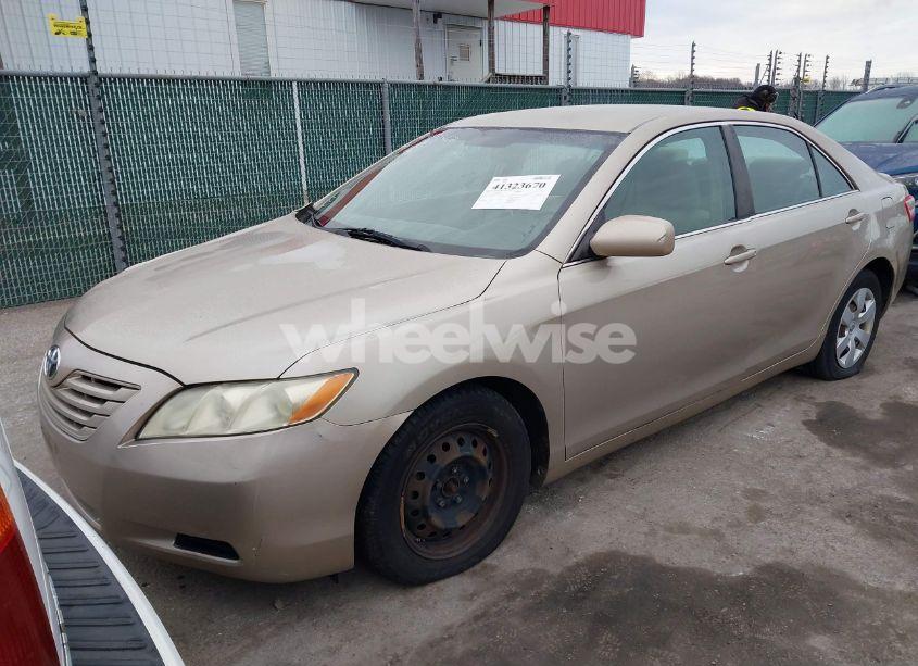 Photo 2 of 2008 Toyota Camry LE (VIN 4T1BE46K48U782913)