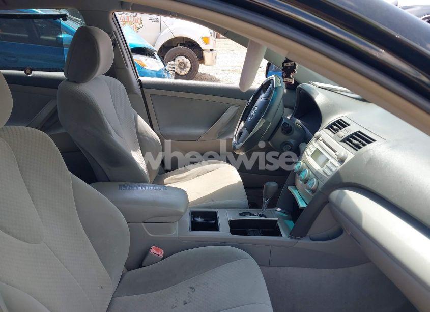 Photo 5 of 2009 Toyota Camry LE (VIN 4T1BE46K49U295129)