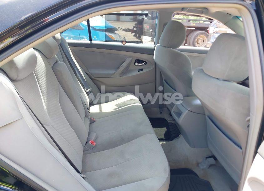 Photo 8 of 2009 Toyota Camry LE (VIN 4T1BE46K49U295129)