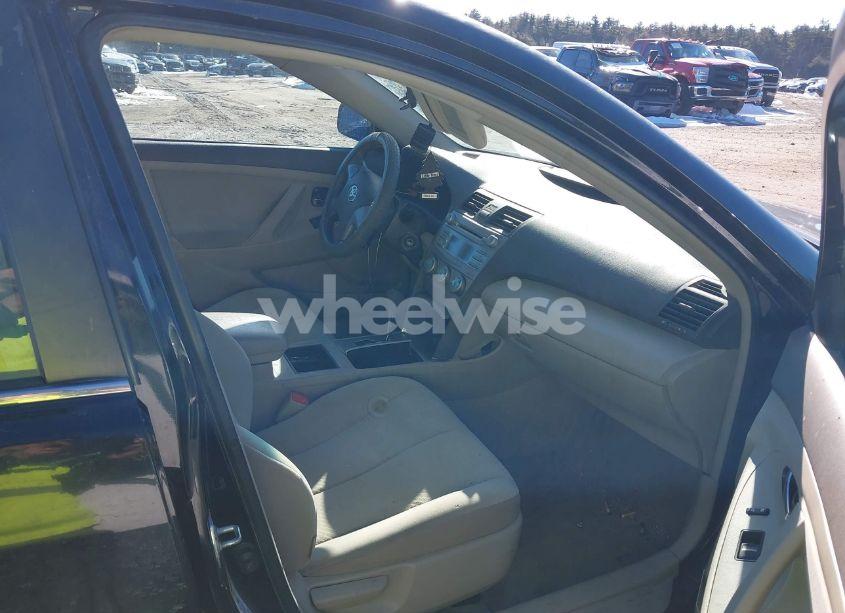 Photo 5 of 2009 Toyota Camry (VIN 4T1BE46K49U297401)