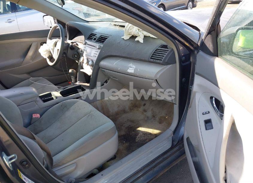Photo 5 of 2009 Toyota Camry LE (VIN 4T1BE46K49U310650)