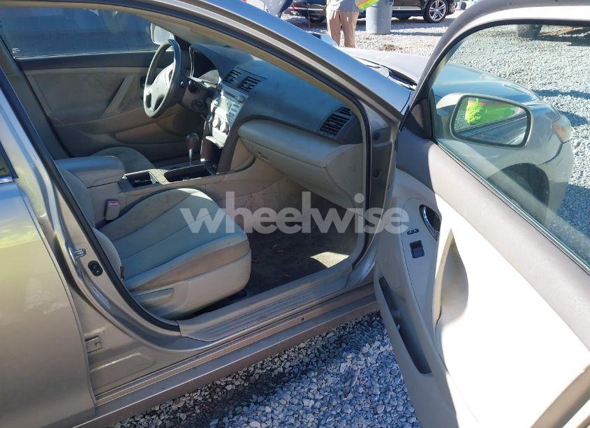 Photo 5 of 2009 Toyota Camry LE (VIN 4T1BE46K49U358102)