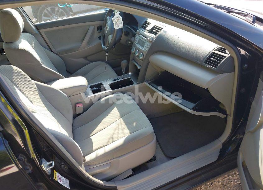 Photo 5 of 2009 Toyota Camry LE (VIN 4T1BE46K49U373313)