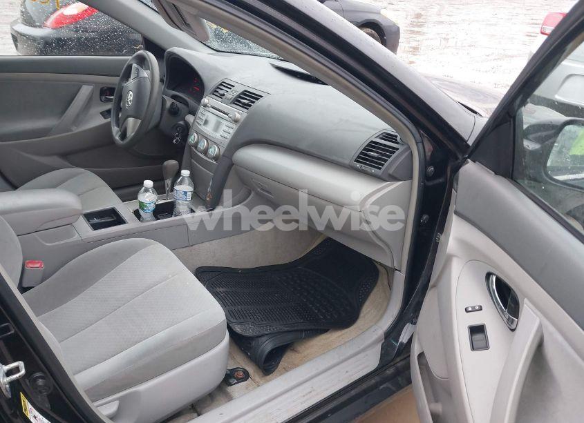 Photo 5 of 2009 Toyota Camry (VIN 4T1BE46K49U396428)