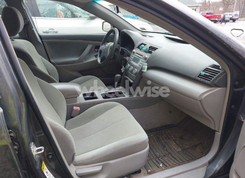 Photo 5 of 2009 Toyota Camry LE (VIN 4T1BE46K49U414359)