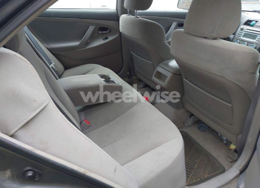 Photo 8 of 2009 Toyota Camry LE (VIN 4T1BE46K49U414359)