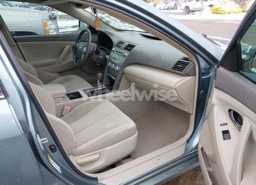 Photo 5 of 2009 Toyota Camry LE (VIN 4T1BE46K49U796117)