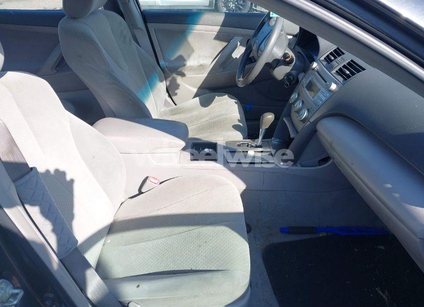 Photo 5 of 2009 Toyota Camry LE (VIN 4T1BE46K49U815622)