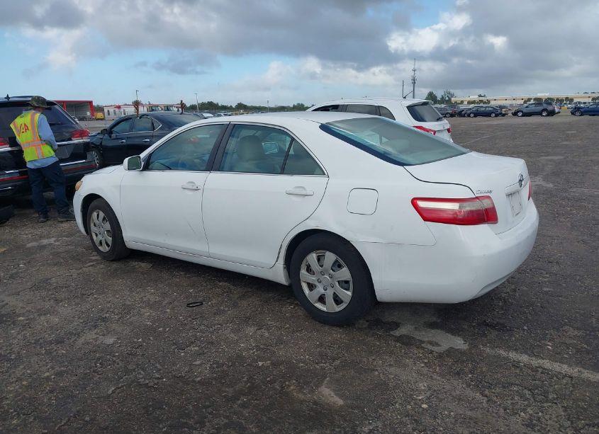 Photo 3 of 2009 Toyota Camry LE (VIN 4T1BE46K49U838012)