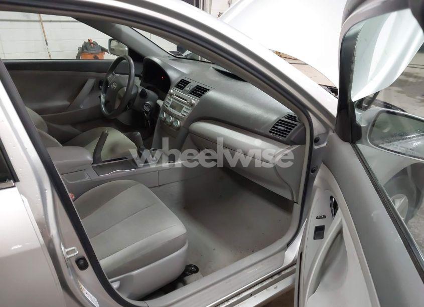 Photo 5 of 2009 Toyota Camry (VIN 4T1BE46K49U886884)