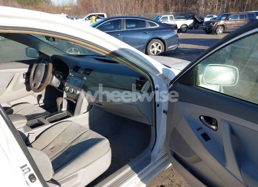 Photo 5 of 2009 Toyota Camry LE (VIN 4T1BE46K49U906485)