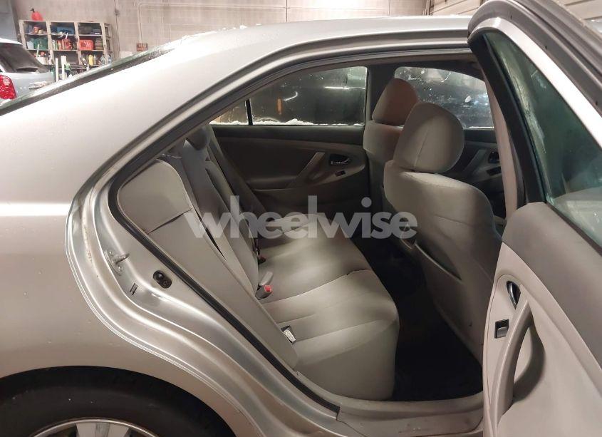 Photo 8 of 2007 Toyota Camry LE (VIN 4T1BE46K57U001539)