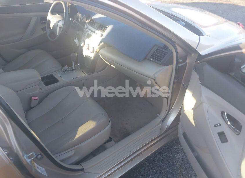 Photo 5 of 2007 Toyota Camry LE (VIN 4T1BE46K57U017613)