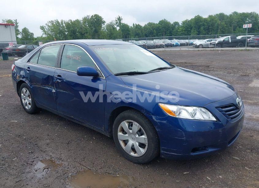 2007 Toyota Camry CE/LE/XLE/SE (VIN 4T1BE46K57U037702) main photo
