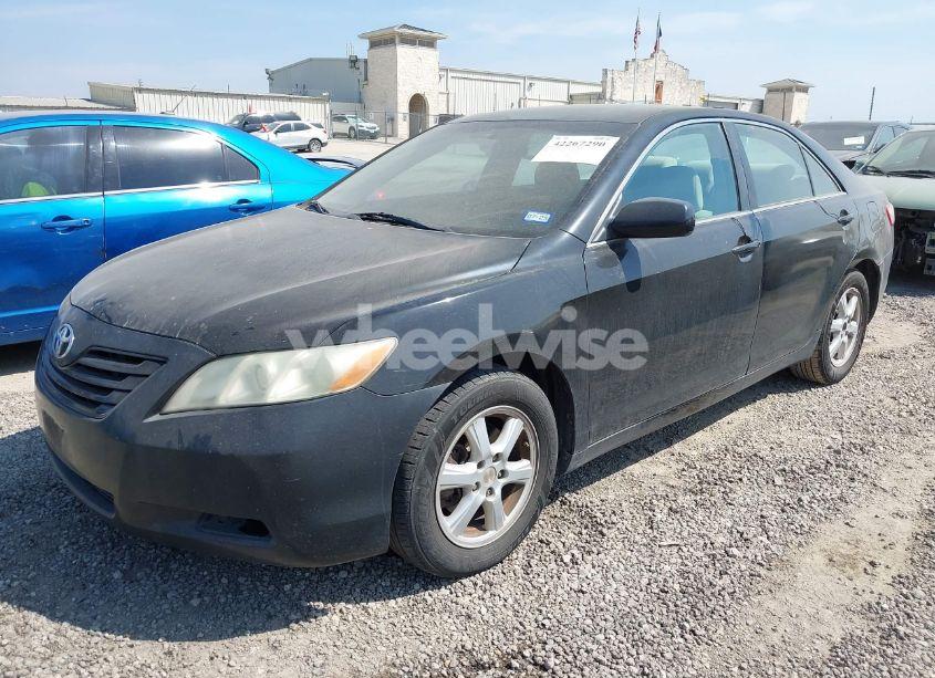 Photo 2 of 2007 Toyota Camry CE (VIN 4T1BE46K57U061868)