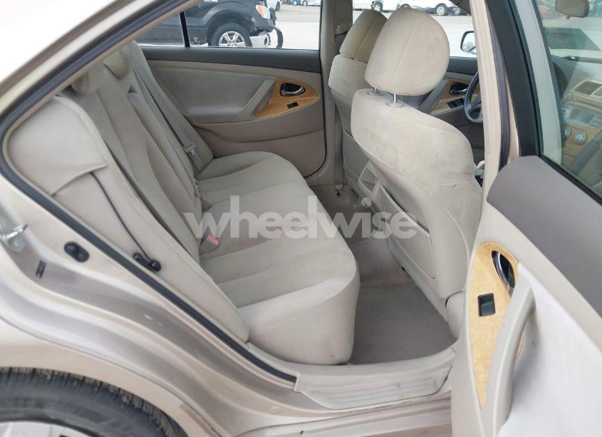 Photo 8 of 2007 Toyota Camry LE (VIN 4T1BE46K57U113581)