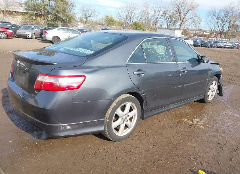 Photo 4 of 2007 Toyota Camry SE (VIN 4T1BE46K57U168516)