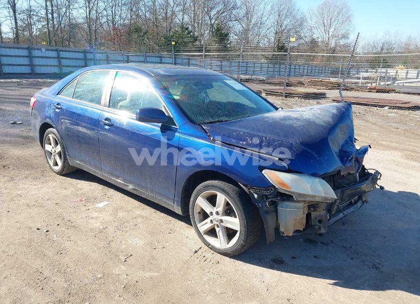 2007 Toyota Camry LE (VIN 4T1BE46K57U187812) main photo
