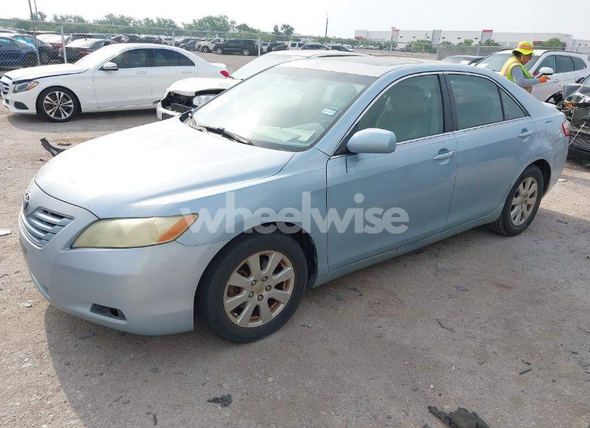 Photo 2 of 2007 Toyota Camry XLE (VIN 4T1BE46K57U536998)