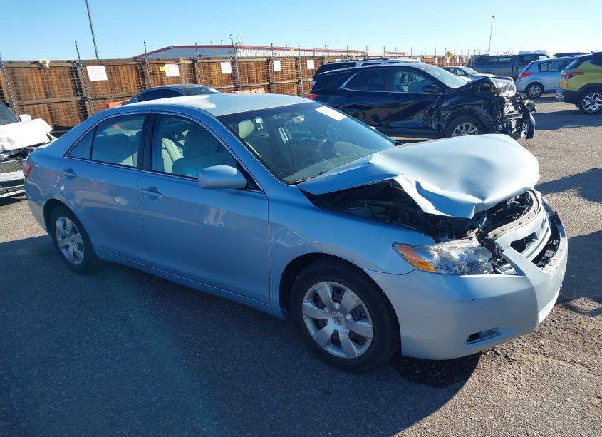 2007 Toyota Camry LE (VIN 4T1BE46K57U543305) main photo