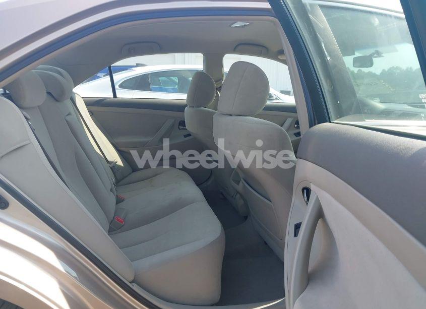 Photo 8 of 2007 Toyota Camry LE (VIN 4T1BE46K57U543885)