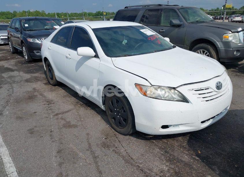 2007 Toyota Camry LE (VIN 4T1BE46K57U631285) main photo