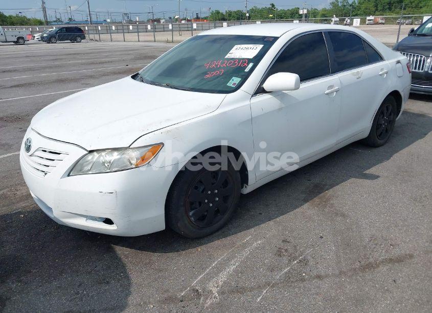 Photo 2 of 2007 Toyota Camry LE (VIN 4T1BE46K57U631285)