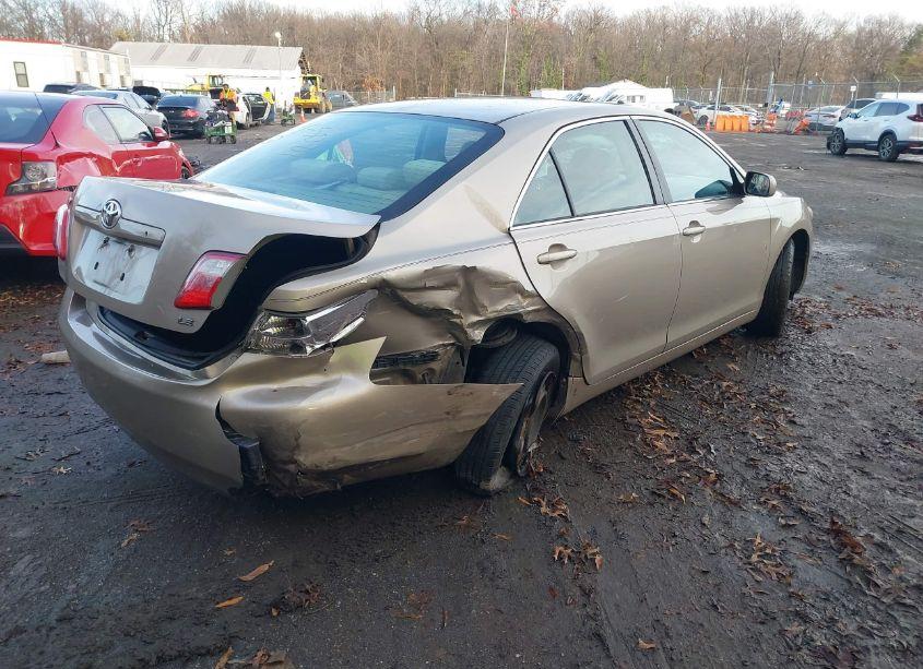Photo 4 of 2007 Toyota Camry LE (VIN 4T1BE46K57U633179)