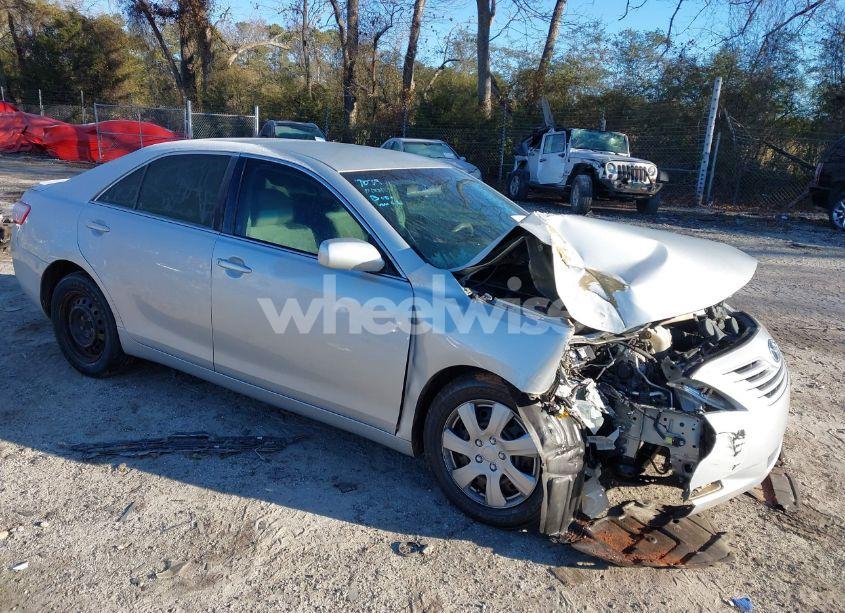 2007 Toyota Camry CE (VIN 4T1BE46K57U642562) main photo