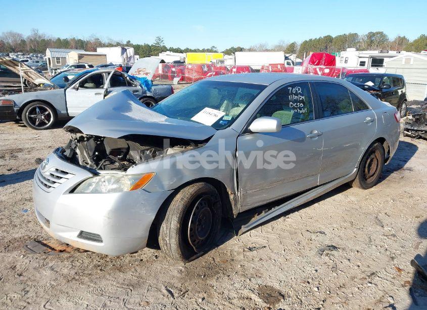 Photo 2 of 2007 Toyota Camry CE (VIN 4T1BE46K57U642562)