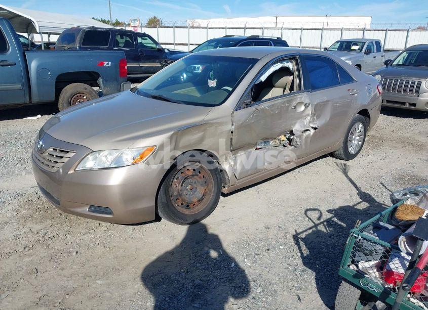 Photo 2 of 2007 Toyota Camry LE (VIN 4T1BE46K57U646918)