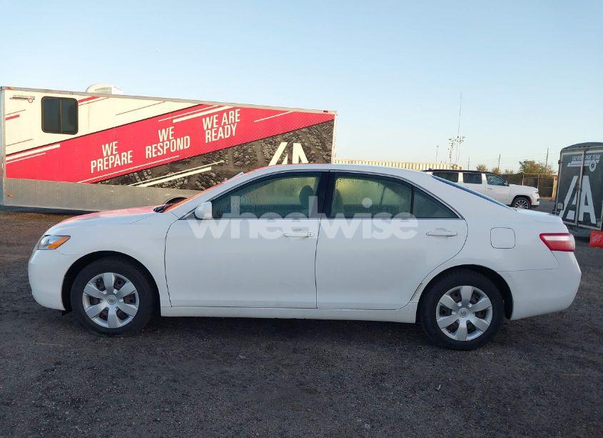 Photo 14 of 2007 Toyota Camry LE (VIN 4T1BE46K57U652511)
