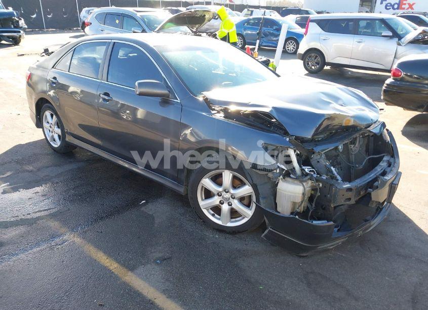 2007 Toyota Camry SE (VIN 4T1BE46K57U655599) main photo