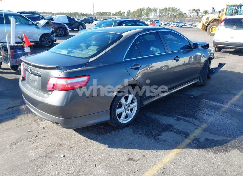 Photo 4 of 2007 Toyota Camry SE (VIN 4T1BE46K57U655599)