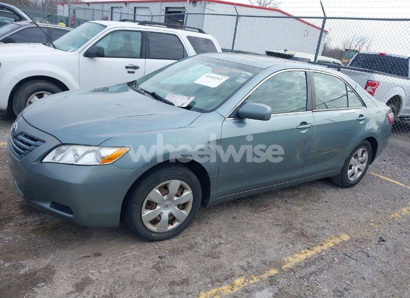 Photo 2 of 2007 Toyota Camry LE (VIN 4T1BE46K57U665792)