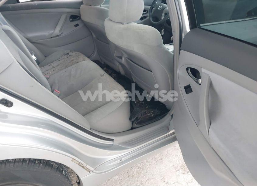 Photo 8 of 2007 Toyota Camry LE (VIN 4T1BE46K57U680227)