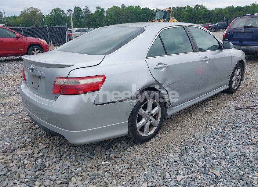 Photo 4 of 2007 Toyota Camry SE (VIN 4T1BE46K57U695701)
