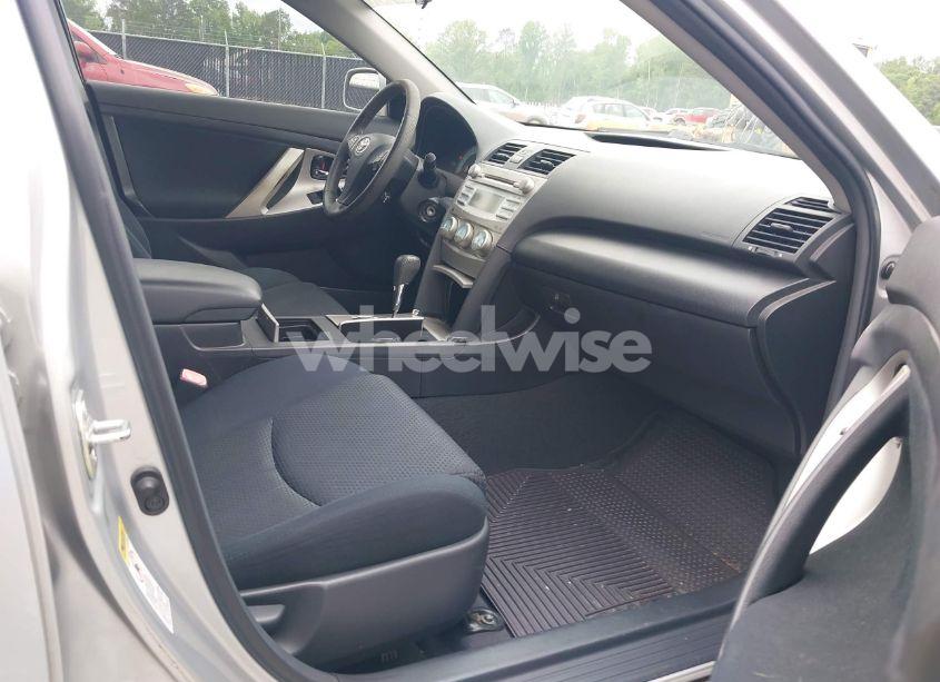 Photo 5 of 2007 Toyota Camry SE (VIN 4T1BE46K57U695701)