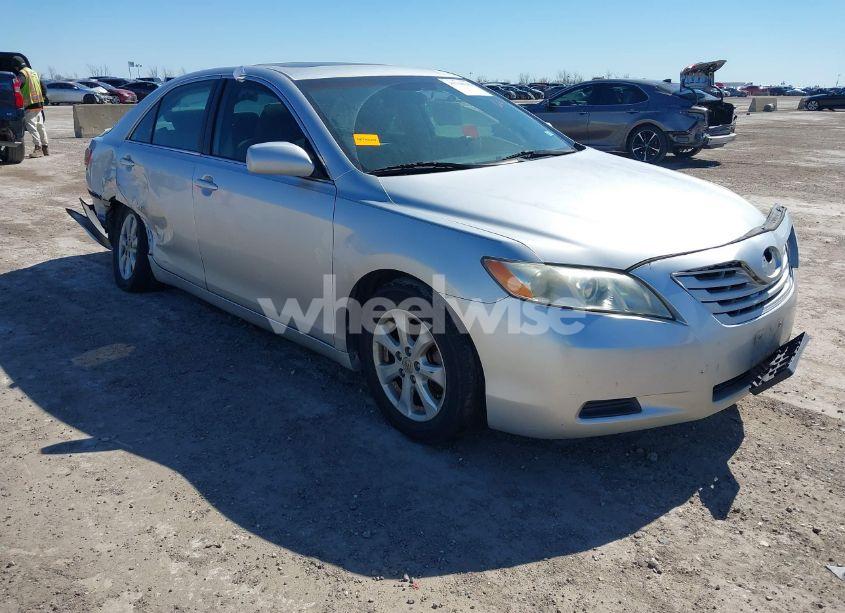 2008 Toyota Camry LE (VIN 4T1BE46K58U199993) main photo