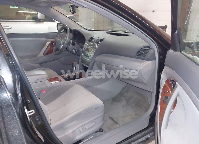 Photo 5 of 2008 Toyota Camry XLE (VIN 4T1BE46K58U232152)