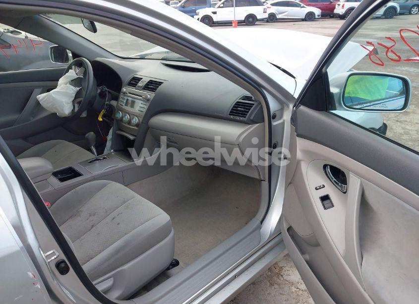 Photo 5 of 2008 Toyota Camry LE (VIN 4T1BE46K58U253826)