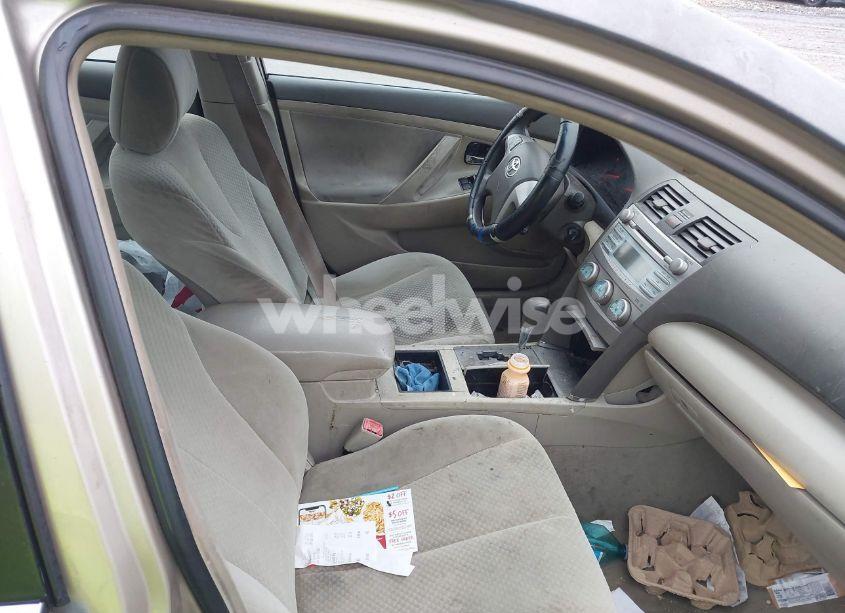 Photo 5 of 2008 Toyota Camry (VIN 4T1BE46K58U732568)