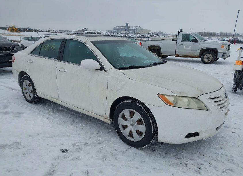 2008 Toyota Camry LE (VIN 4T1BE46K58U738256) main photo