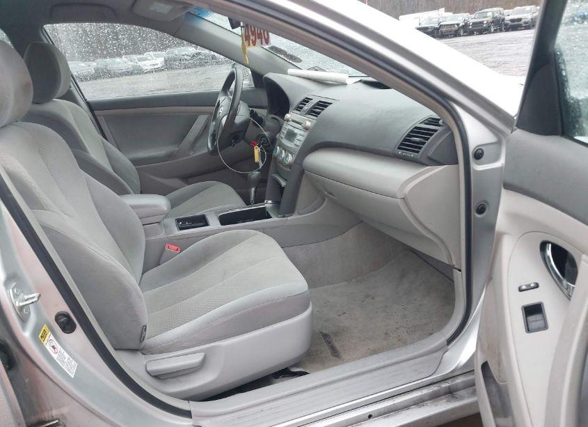 Photo 5 of 2009 Toyota Camry LE (VIN 4T1BE46K59U273656)