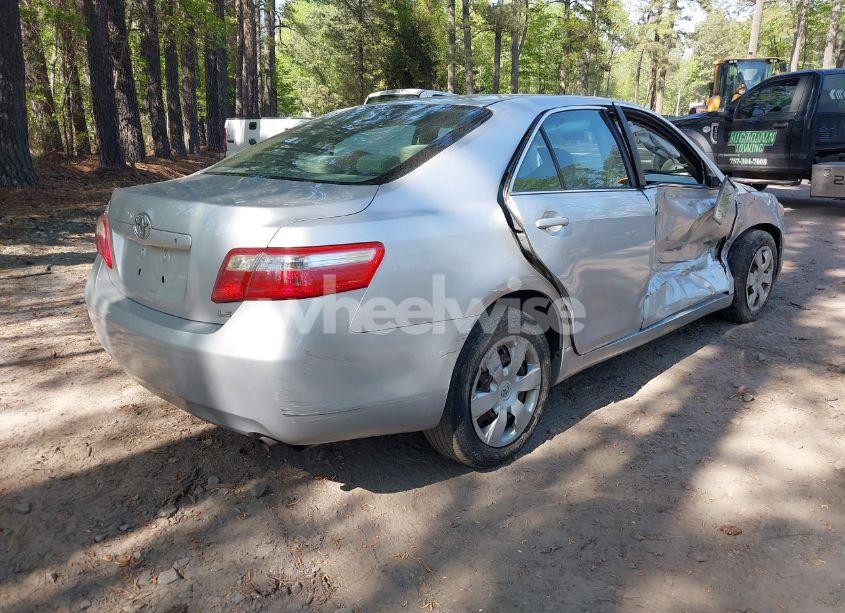 Photo 4 of 2009 Toyota Camry LE (VIN 4T1BE46K59U285838)