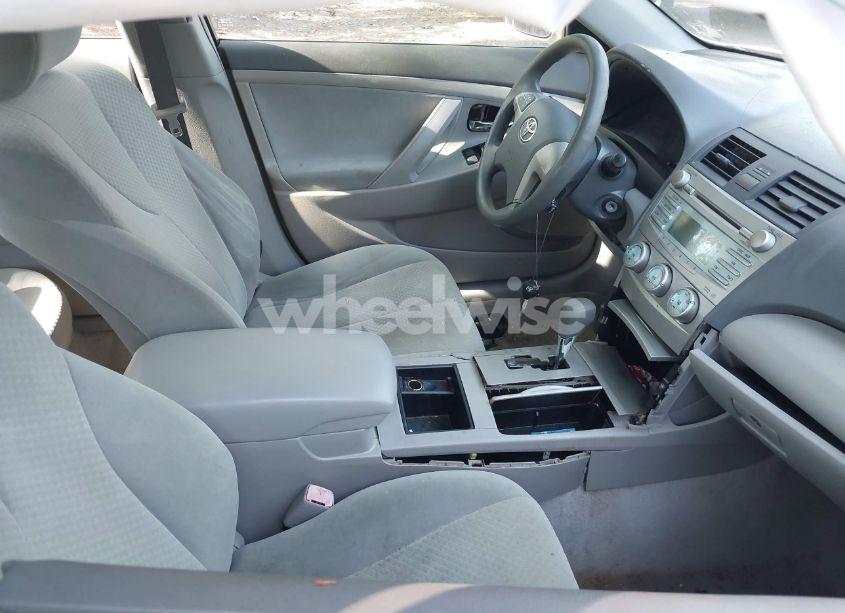 Photo 5 of 2009 Toyota Camry LE (VIN 4T1BE46K59U285838)